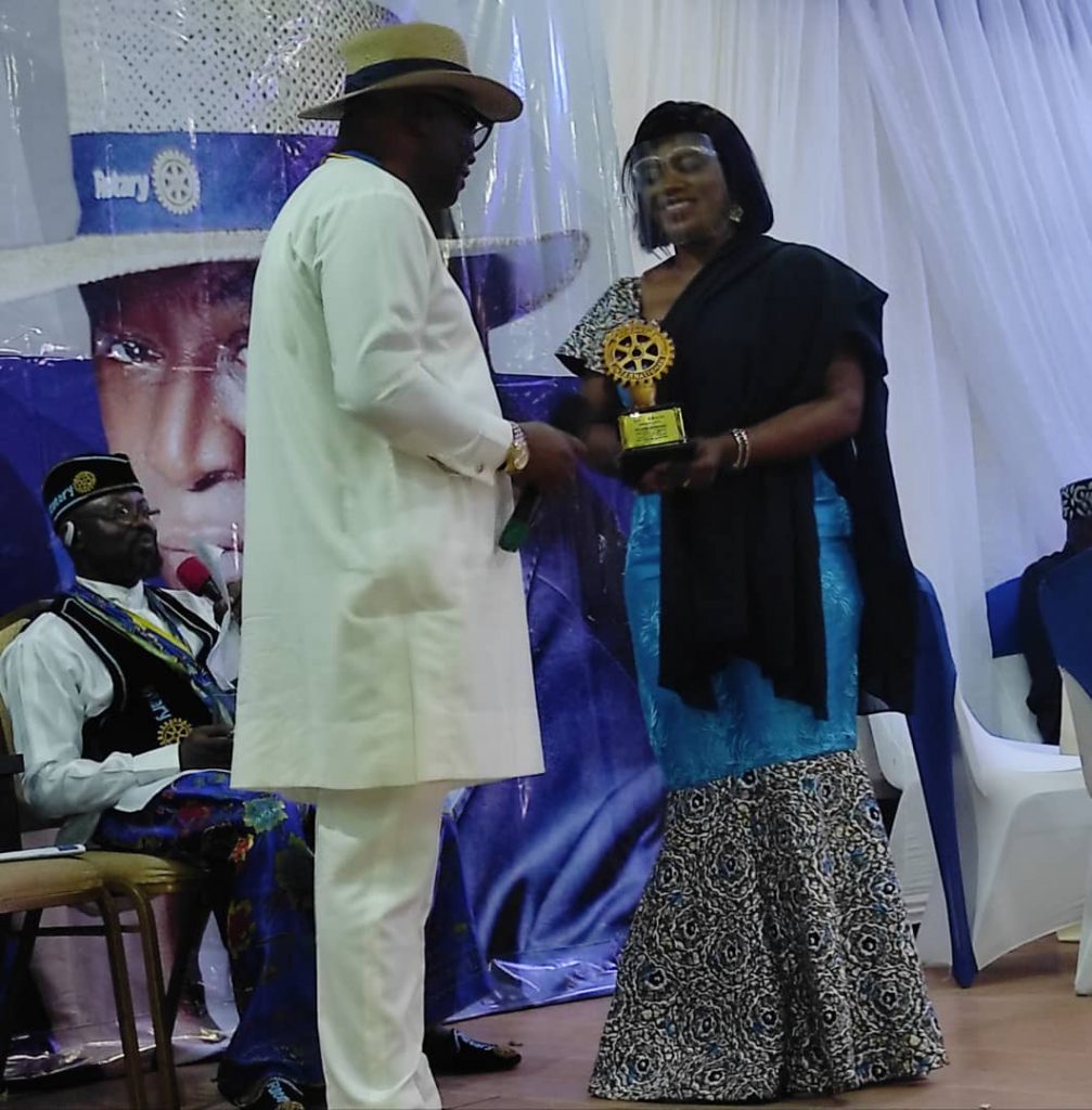 ROTARY 40TH INSTALLATION CEREMONY: DR JANET EKPENYONG HONOURED  WITH COMMUNITY SERVICE AWARD.